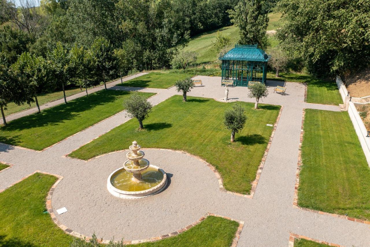 Les Cazettes Villa Damiatte Exteriör bild